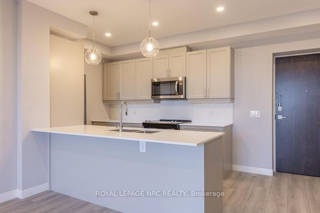 804 - 118 West Street, Condo with 2 bedrooms, 2 bathrooms and 1 parking in Port Colborne ON | Image 6
