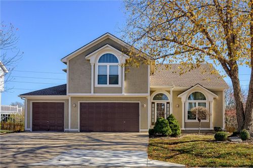 907 Trailway Drive, Raymore, MO, 64083 | Card Image