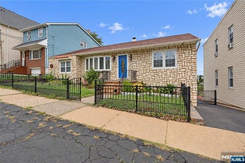 249 Bergen Ave, Kearny, NJ, 07032-3356 | Card Image