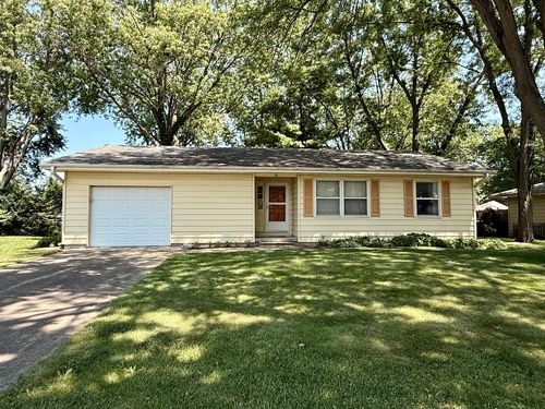 14 Bradley Ct, Clinton, IL, 61727-2450 | Card Image