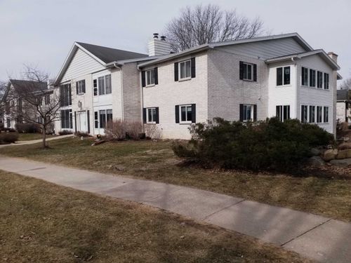 unit-c-1518 Golf View Rd, Madison, WI, 53704-7005 | Card Image