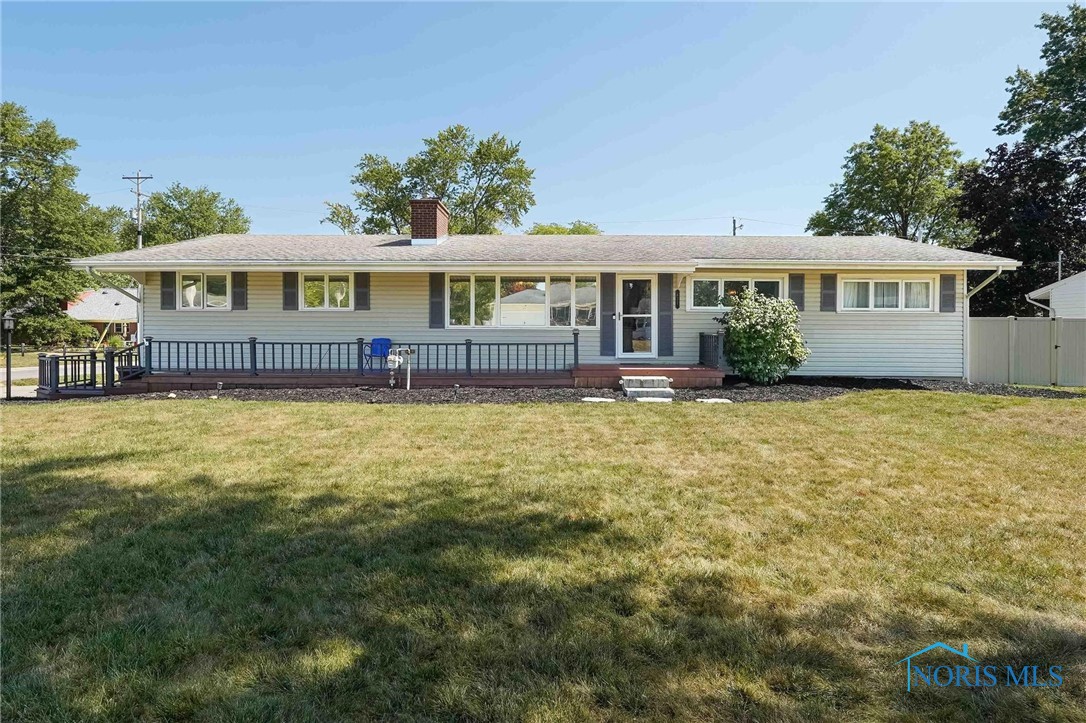 Canterbury Dr, Findlay, OH 45840