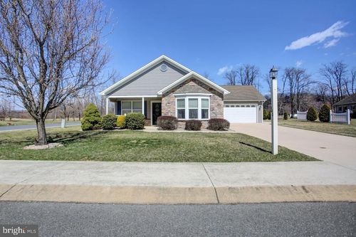 102 Colonial Ct, SHIPPENSBURG, PA, 17257-9586 | Card Image