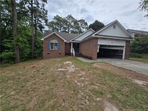 4713 Miranda Dr, Hope Mills, NC, 28348-5669 | Card Image