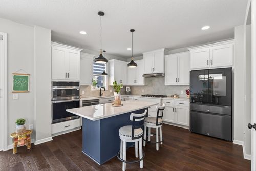 6352 Red Cedar Dr, Chaska, MN, 55318-5006 | Card Image