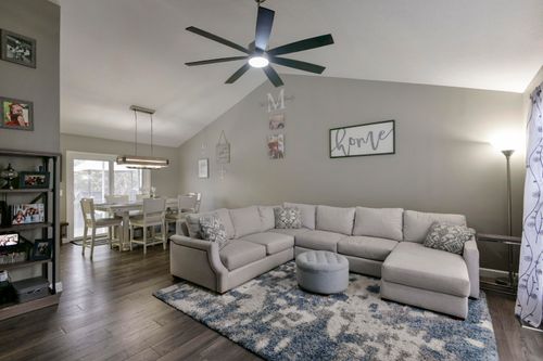 335 Van Buren Rd, Branson, MO, 65616-8566 | Card Image