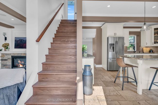 21039 Dalton Rd, House other with 3 bedrooms, 2 bathrooms and 4 parking in Jacksons Point ON | Image 5