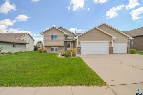 5300 Sirocco Ave, Sioux Falls, SD, 57108 | Card Image