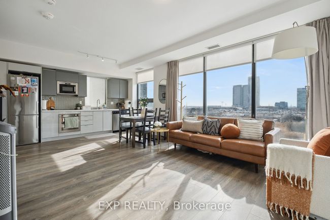 409 - 2916 Highway 7 Highway, Condo with 2 bedrooms, 2 bathrooms and 1 parking in Vaughan ON | Image 5