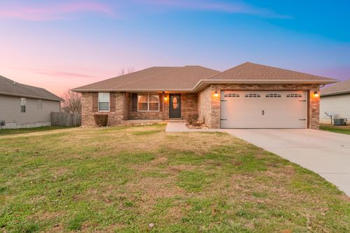 111 Ashton Ave, Clever, MO, 65631-6790 | Card Image