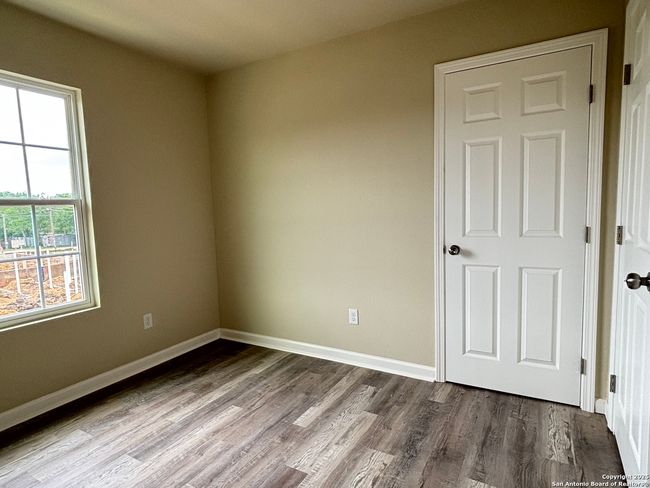 708 E 5 Th St, House other with 3 bedrooms, 2 bathrooms and null parking in Nixon TX | Image 18