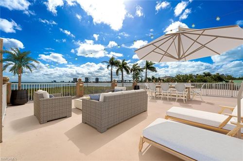 525-4137 Bay Beach Ln, FORT MYERS BEACH, FL, 33931-8906 | Card Image