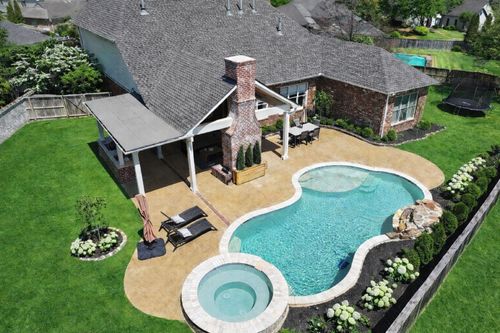 10257 Old Course Cv, Collierville, TN, 38017-9028 | Card Image