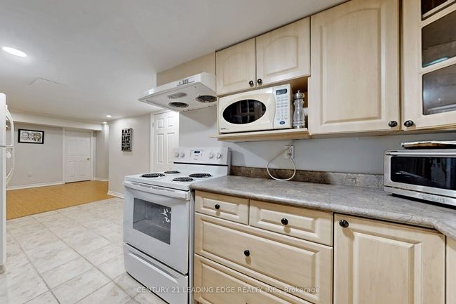 10 Roberson Dr, House other with 6 bedrooms, 7 bathrooms and 4 parking in Ajax ON | Image 36