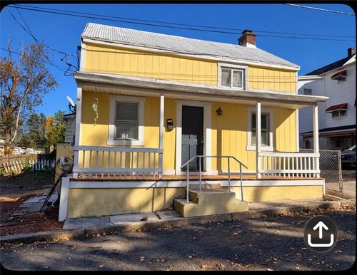 17 Holland St, Nesquehoning, PA, 18240-1207 | Card Image