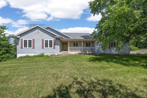 6808 Michael Rd, Palo, IA, 52324-9631 | Card Image