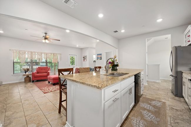 Kitchen & Dining Area | Image 7