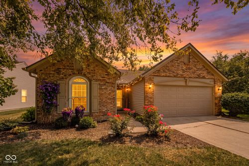 6279 Briargate Dr, Zionsville, IN, 46077-9159 | Card Image
