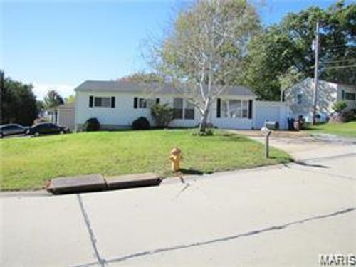 4000 Inwood Dr, Saint Louis, MO, 63125-3025 | Card Image