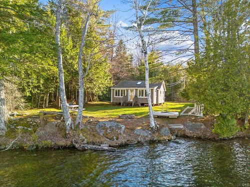 38 Jacoby Lane, Searsport, ME, 04974 | Card Image