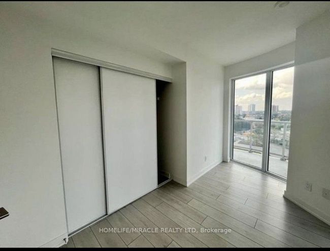 906 - 2033 Kennedy Rd, Condo with 2 bedrooms, 2 bathrooms and null parking in Toronto ON | Image 4