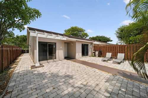 0-4949 E Lakes Dr, Deerfield Beach, FL, 33064-8602 | Card Image