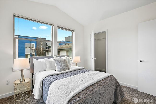 1214 N Northgate Way, Townhouse with 3 bedrooms, 2 bathrooms and 1 parking in Seattle WA | Image 30