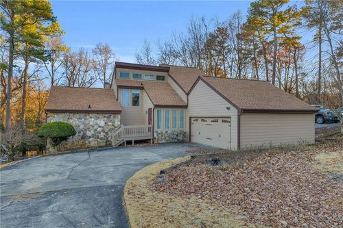 1616 Maple Ridge Dr, Suwanee, GA, 30024-2062 | Card Image