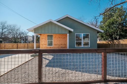 1422 Paso Hondo St, San Antonio, TX, 78202 | Card Image