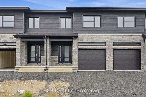 111 Lorie St, Limoges, ON, K0A2M0 | Card Image