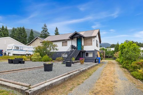 159 Neva Rd, Lake Cowichan, BC, V0R2G0 | Card Image