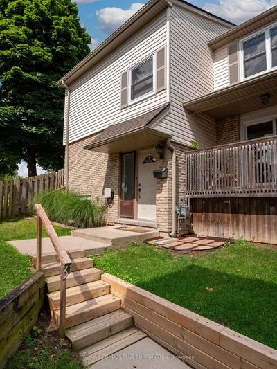 3 - 1300 Upper Ottawa St, Condo with 3 bedrooms, 2 bathrooms and 1 parking in Hamilton ON | Image 2