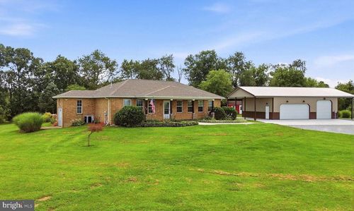 1938 Kabletown Rd, Charles Town, WV, 25414-4615 | Card Image