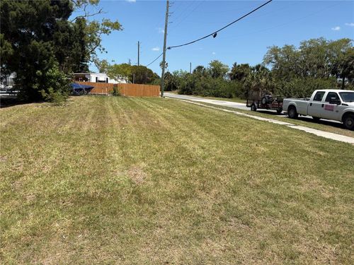 13627 Delmar Dr, HUDSON, FL, 34667-1678 | Card Image