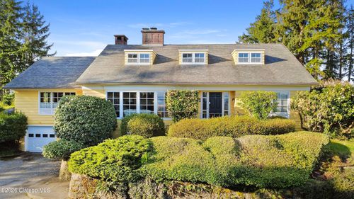 999 Ridge Drive, Astoria, OR, 97103 | Card Image