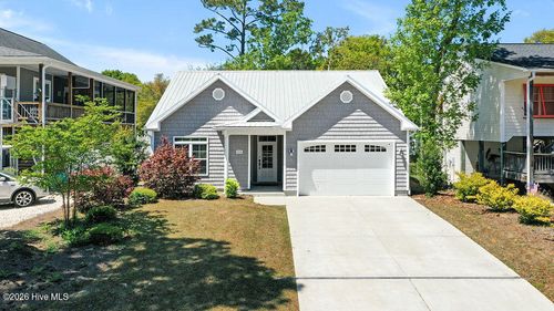 155 Ne 18th St, Oak Island, NC, 28465-6450 | Card Image