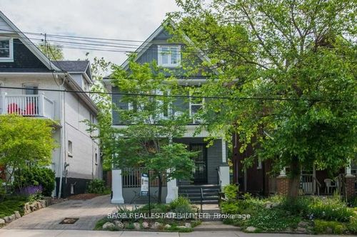 29 Main St, Toronto, ON, M4E2V5 | Card Image