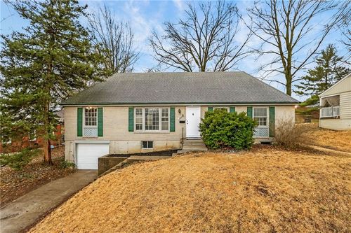 3903 Ne 51st Ter, Kansas City, MO, 64119-3553 | Card Image