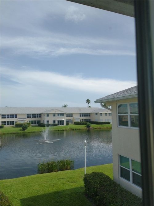 apt-207-830 Lake Orchid Cir, Vero Beach, FL, 32962-8591 | Card Image