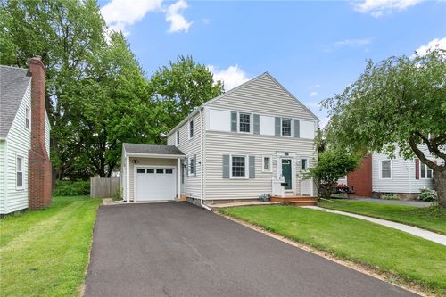 175 Montclair Dr, Irondequoit, NY, 14617-3135 | Card Image