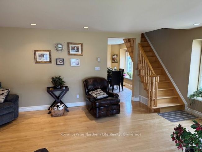 218 Nipissing St, House other with 3 bedrooms, 3 bathrooms and 6 parking in Sturgeon Falls ON | Image 24