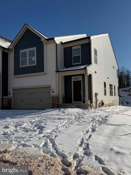 616 Liberty Ridge Rd, HORSHAM, PA, 19044-5202 | Card Image