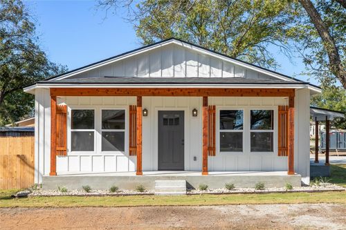 200 Main St, Blanket, TX, 76432-2100 | Card Image