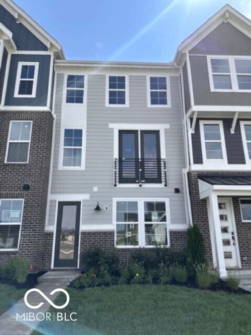 11-604-7343 Bayview Run, Mccordsville, IN, 46055-9841 | Card Image