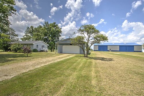 5617 Forest Pkwy, Oreana, IL, 62554-8000 | Card Image