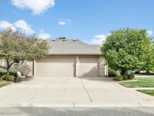 56909 Pinecone Blvd, Shelby Township, MI, 48316-5820 | Card Image
