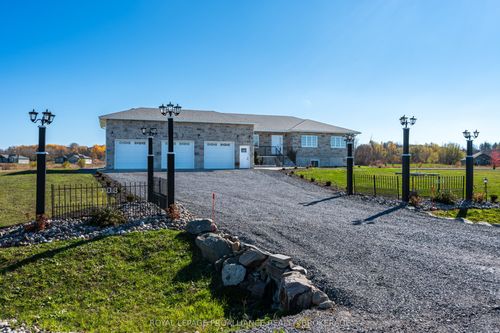 103 Hineman St, Kingston, ON, K7L0G2 | Card Image