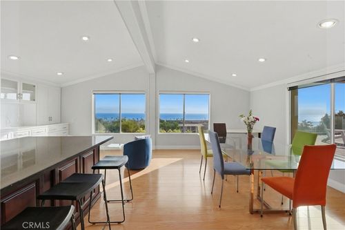 57-2275 W 25th St, San Pedro, CA, 90732 | Card Image