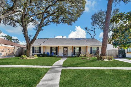 955 Thornton Rd, Houston, TX, 77018-3244 | Card Image