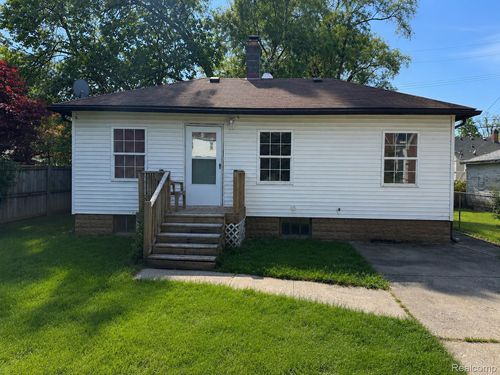7509 Mettetal St, Detroit, MI, 48228-3647 | Card Image